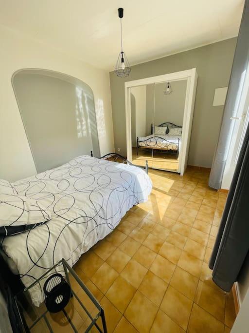 Chez Leo I - Appartement T2 Proche Tricastin ボレーヌ エクステリア 写真